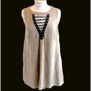Festi with Bestie Tan Suede Black Lace Up Size Medium